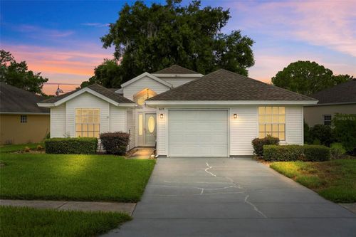 615 Juniper Way, Tavares, FL, 32778-5619 | Card Image