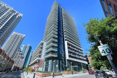 1706-38 Iannuzzi St, Toronto, ON, M5V0S2 | Card Image