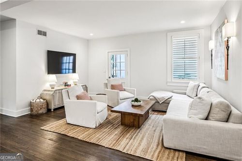 apt-1-68 Peachtree Memorial Dr Nw, Atlanta, GA, 30309-1012 | Card Image