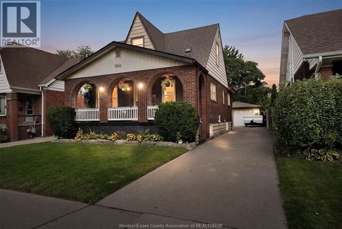 2322 Byng Road, Windsor, ON, N8W3E5 | Card Image