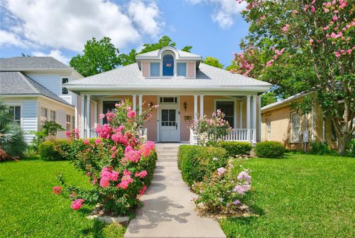 812 W 10th Street, Austin, TX, 78701 | Card Image
