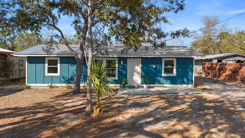 203 5th Ave Ne, STEINHATCHEE, FL, 32359 | Card Image