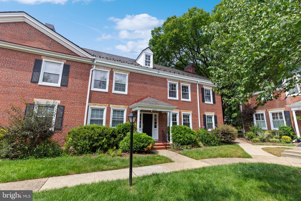 Residential in ARLINGTON 2