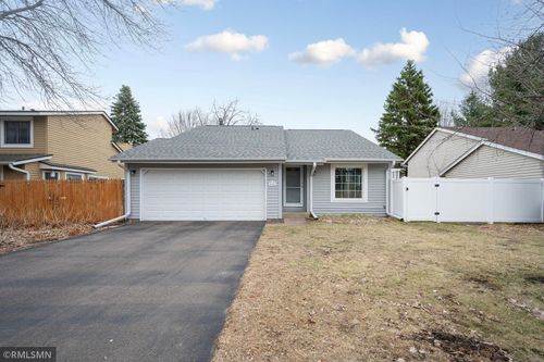 5600 Albert St, Shoreview, MN, 55126-8521 | Card Image
