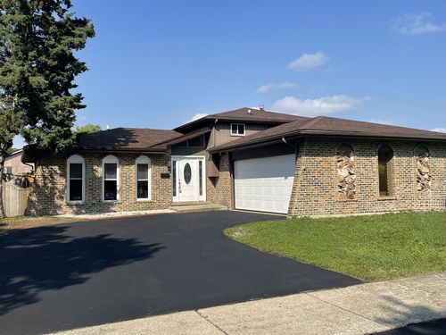 710 E 194th St, Glenwood, IL, 60425-2110 | Card Image