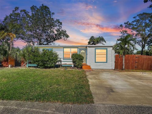 133 80th Ave N, SAINT PETERSBURG, FL, 33702-4431 | Card Image
