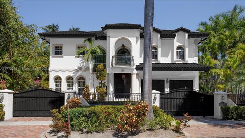 4501 N Bay Rd, Miami Beach, FL, 33140-2860 | Card Image