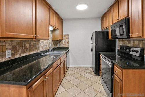 c8-9860 Dale Ave, Spring Valley, CA, 91977 | Card Image