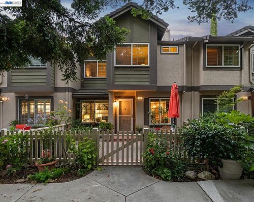 7482 Oxford Cir, Dublin, CA, 94568-3760 | Card Image