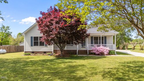 709 Slippery Bank Ct, Benson, NC, 27504-9184 | Card Image