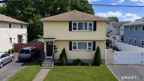 50 Wood St, West Haven, CT, 06516-3842 | Card Image