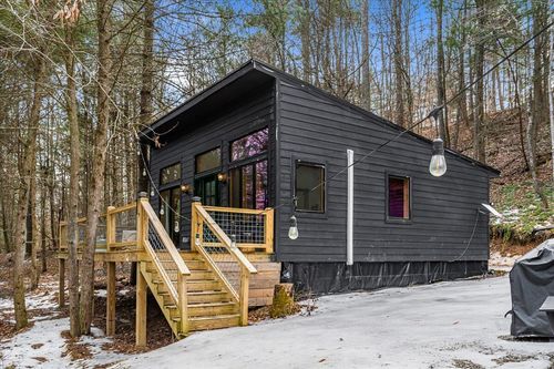 397 Sunset Ridge Rd, Campton, KY, 41301-8355 | Card Image