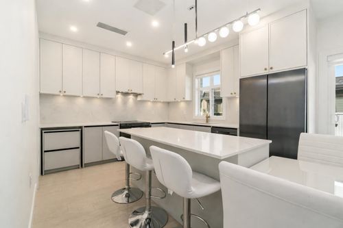 8-9633 Steveston Highway, Richmond, BC, V7A1M7 | Card Image