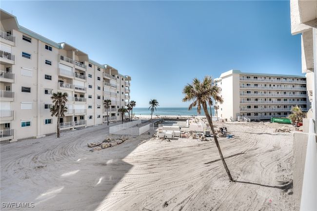 APT-214 - 7400 Estero Blvd, Condo with 2 bedrooms, 2 bathrooms and null parking in Fort Myers Beach FL | Image 31