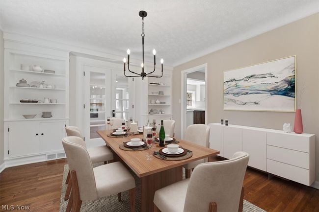 VIRTUALLY STAGED Dining Room | Image 8