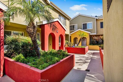 unit-10-1500 Pine Ave, Long Beach, CA, 90813-1989 | Card Image