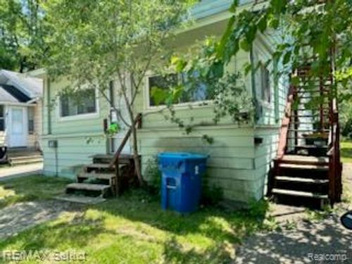 1108 Maginn Ct, Mount Morris, MI, 48458-1790 | Card Image