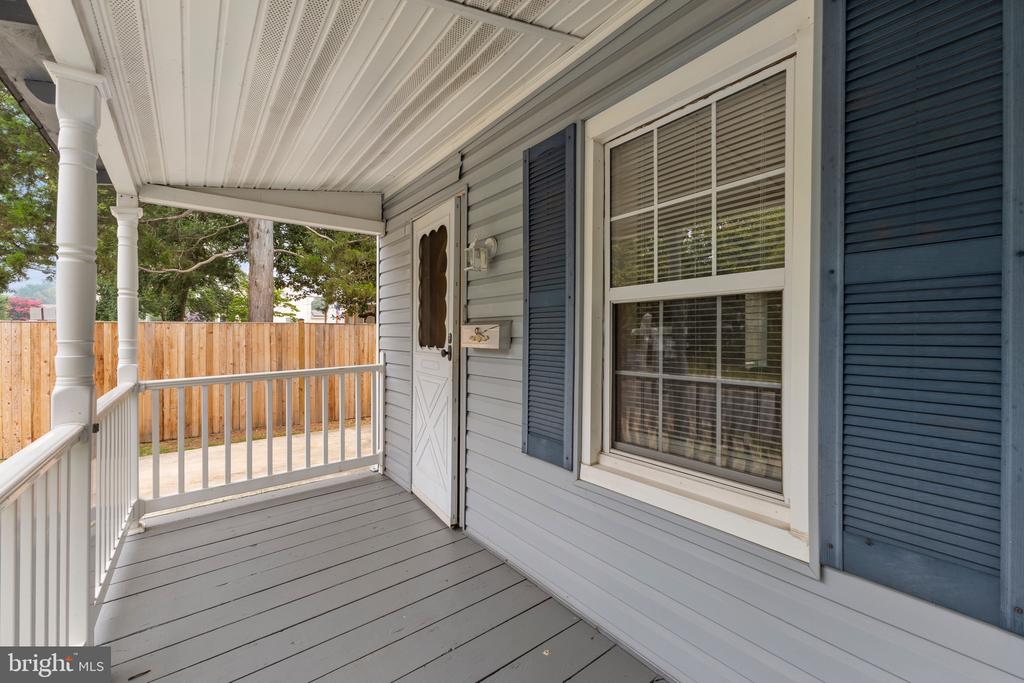 Residential in LAUREL 3