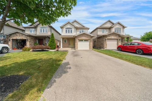 8435 Kelsey Cres, Niagara Falls, ON, L2H0E6 | Card Image
