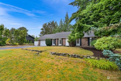 2519 Yew Street Road, House other with 3 bedrooms, 1 bathrooms and 2 parking in Bellingham WA | Image 2