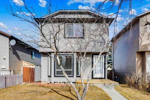 10 Martindale Mews Ne, Calgary, AB, T3J2V5 | Card Image