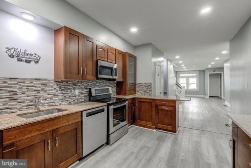 5839 Christian St, PHILADELPHIA, PA, 19143-3001 | Card Image