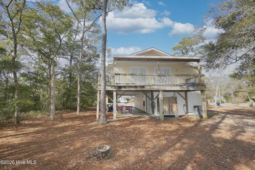 114 Nw 21st St, Oak Island, NC, 28465-7229 | Card Image