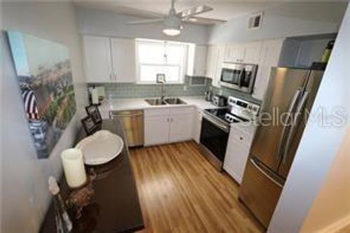 c3-3835 Almeria Ave, SARASOTA, FL, 34239-6843 | Card Image