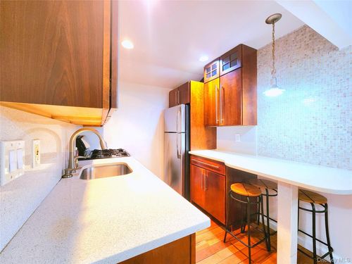 104-14018 33rd Ave, Flushing, NY, 11354-3025 | Card Image