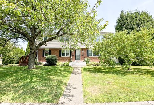 176 Wolcott Hill Rd, Wethersfield, CT, 06109-1642 | Card Image