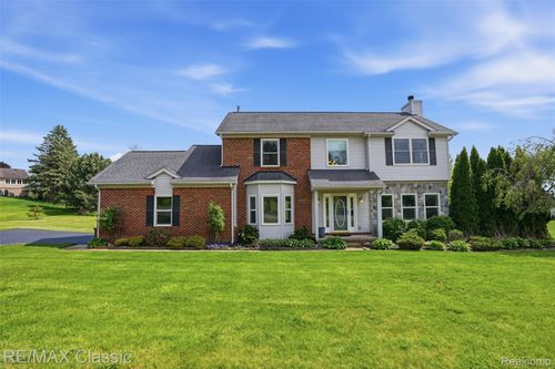 5500 Irene Blvd, White Lake, MI, 48383-1197 | Card Image