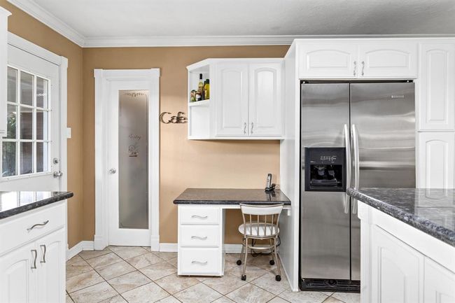 4859 Cleveland Ave, House other with 4 bedrooms, 3 bathrooms and 4 parking in Groves TX | Image 13