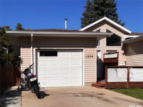 1804 Belfast Ave, Saskatoon, SK, S7M0L8 | Card Image