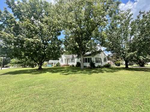930 Oak St, Lewisburg, TN, 37091-3534 | Card Image