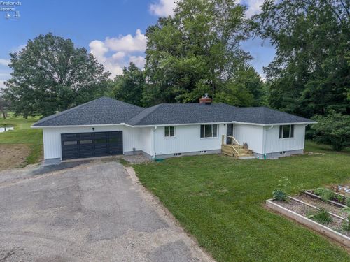 39591 State Route 303, Lagrange, OH, 44050-9555 | Card Image