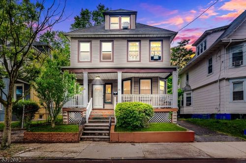 18 Beverly St, Newark, NJ, 07108-1002 | Card Image