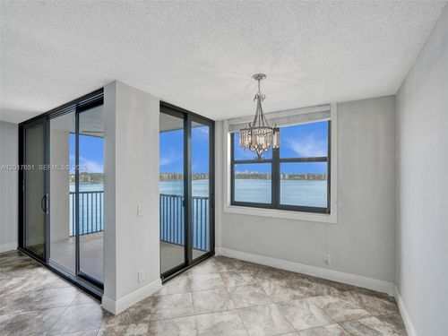 508-105 Lake Emerald Dr, Oakland Park, FL, 33309-6221 | Card Image