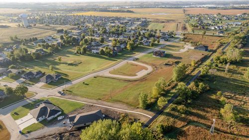 3210 Honeycomb Ct, Spirit Lake, IA, 51360 | Card Image