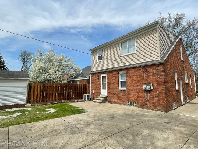 21128 Kenmore Ave, House other with 4 bedrooms, 2 bathrooms and null parking in Harper Woods MI | Image 29
