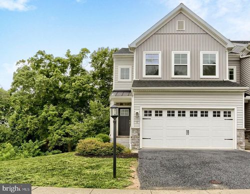 1 Woods Dr, CAMP HILL, PA, 17011-2648 | Card Image