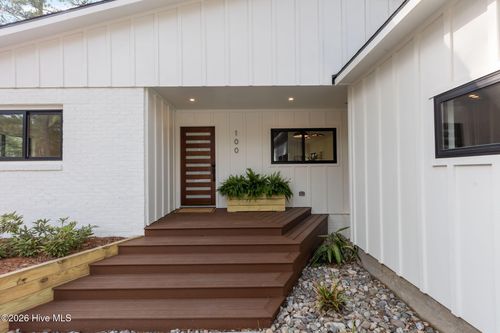 100 Lakewood Dr, Pinehurst, NC, 28374-8235 | Card Image