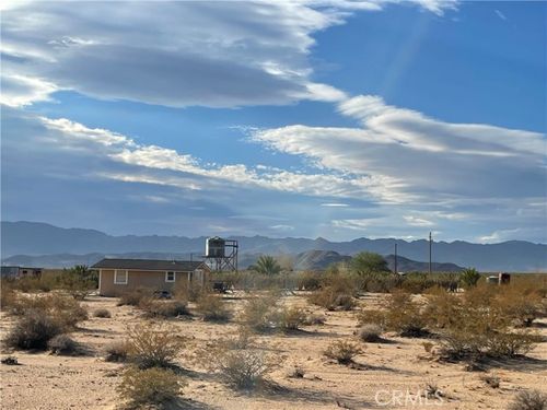  Whitaker Lane, Joshua Tree, CA, 92252 | Card Image