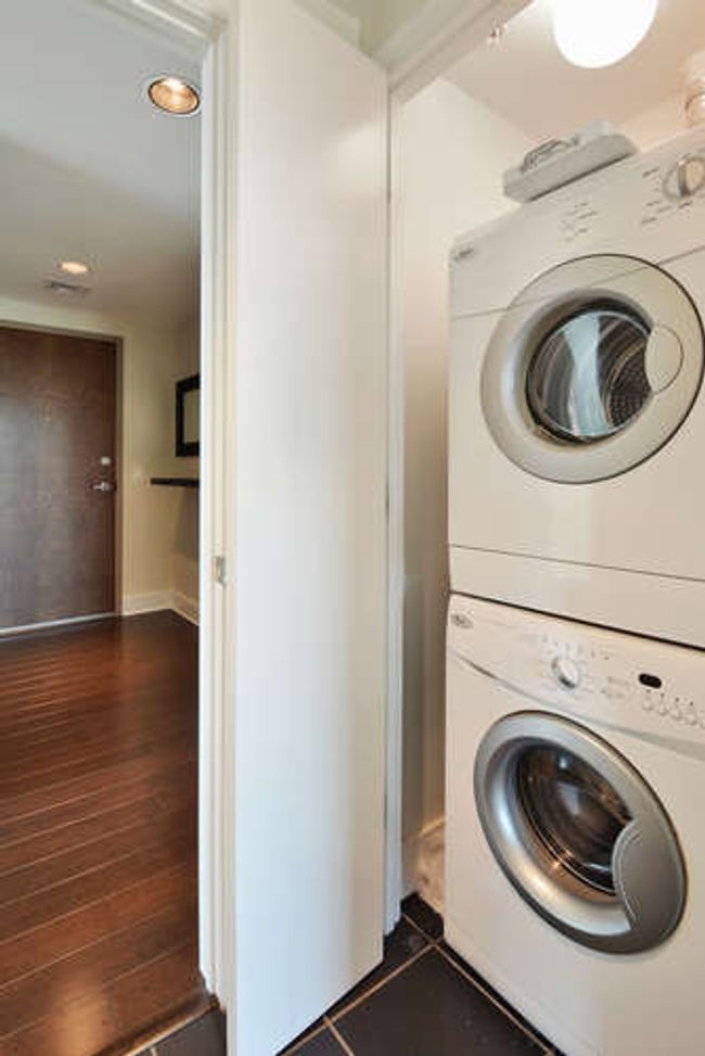 APT-1703 - 300 Bowie St, Condo with 2 bedrooms, 2 bathrooms and 2 parking in Austin TX | Image 22