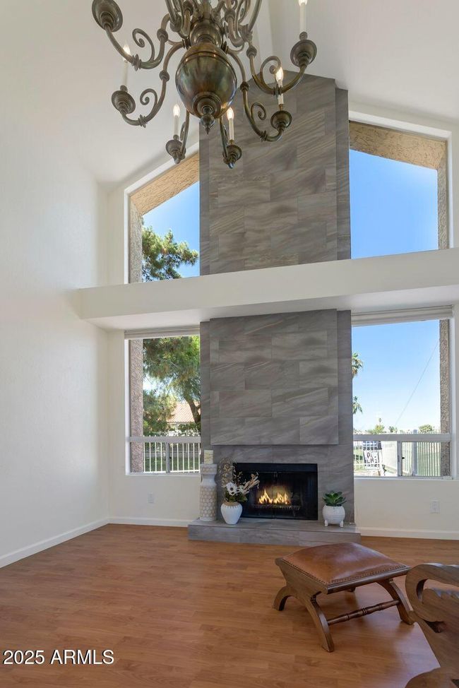 The entire property has fresh crisp paint. | Image 4