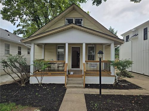 4703 Terrace St, Kansas City, MO, 64112-1129 | Card Image