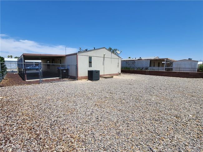 1661 Esquina St, House other with 2 bedrooms, 2 bathrooms and null parking in Laughlin NV | Image 5