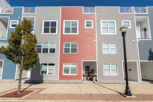 415 W Water St, Sandusky, OH, 44870-2400 | Card Image