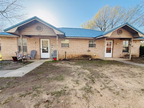 735 Anderson Road, Reno, TX, 75462 | Card Image