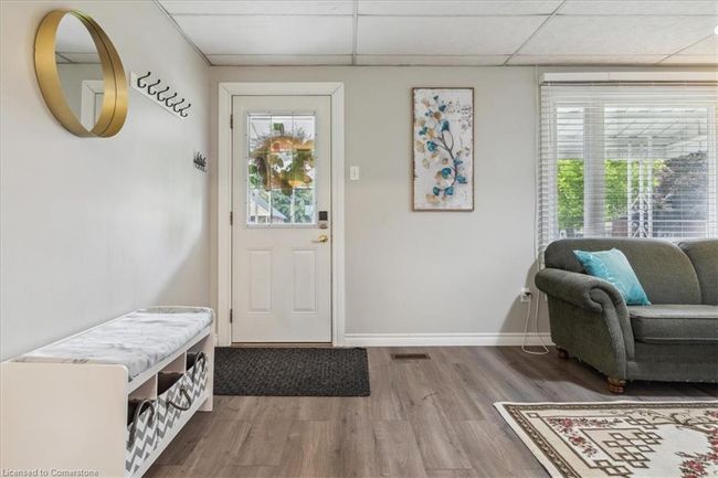 5 Vimy St, House other with 4 bedrooms, 2 bathrooms and 4 parking in Cambridge ON | Image 4