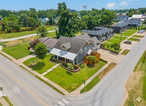 415 Nw 5th St, Bentonville, AR, 72712-4707 | Card Image